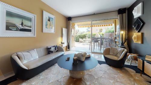 Apartamento L?art D�co : 2 Chambres // Superbe Jardin