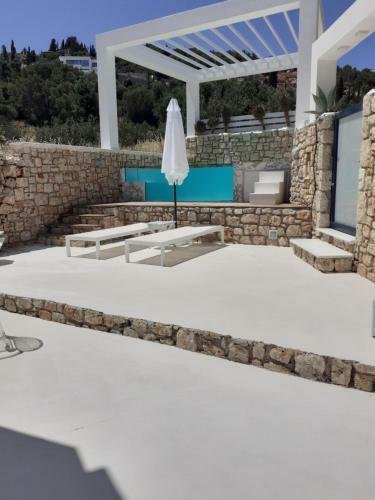 Dion Villa