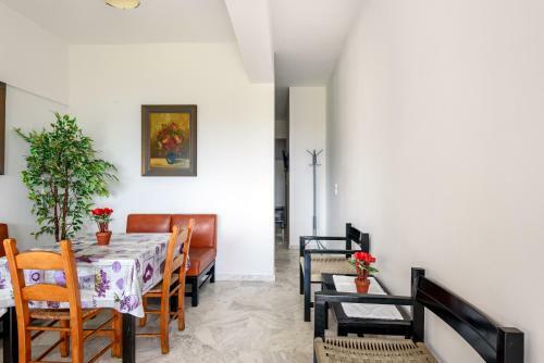 Hostal Angela Apartments New Listing