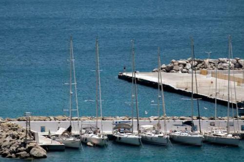 Aurora Apartment (pera Gialos)