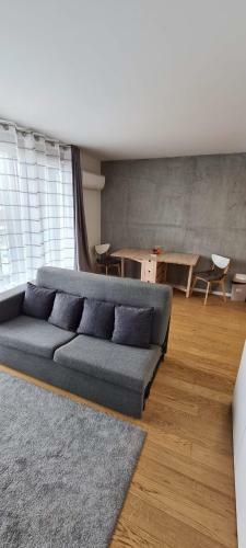Apartamento T0 - Edif�cio Uno Al Mar