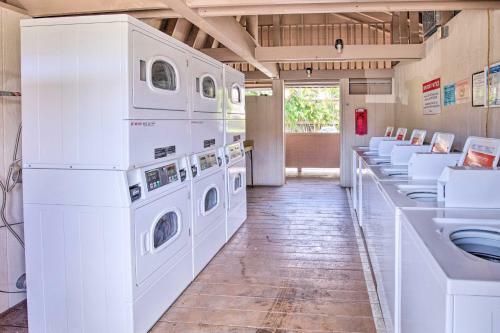 Apartamento New! Makaha Valley Condo Less Than 2 Mi To Beach Access!