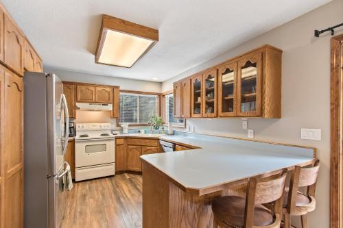 Ash Avenue Abode