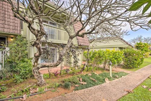 Apartamento Coastal Escape Condo With Pool, Near Beaches!