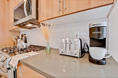 Outstanding Meridian 3 Bedroom Custom Home In Central Meridian