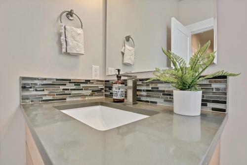 Outstanding Meridian 3 Bedroom Custom Home In Central Meridian