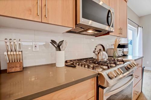 Outstanding Meridian 3 Bedroom Custom Home In Central Meridian