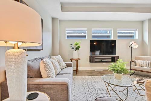 Outstanding Meridian 3 Bedroom Custom Home In Central Meridian