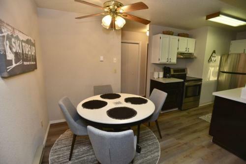 Apartamento Hemlock Hideaway By Casago Mccall - Donerightmanagement