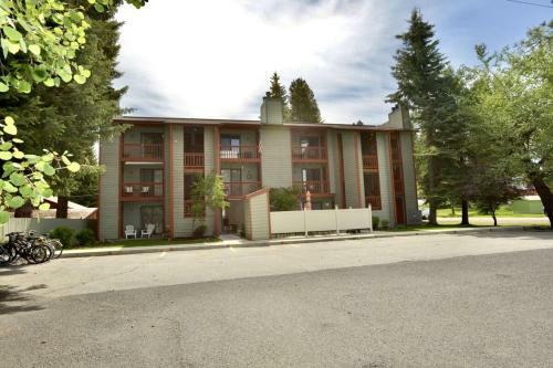 Apartamento Hemlock Hideaway By Casago Mccall - Donerightmanagement