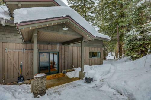 Mackinaw Manor By Casago Mccall - Donerightmanagement