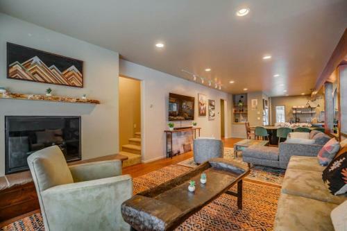 Mackinaw Manor By Casago Mccall - Donerightmanagement