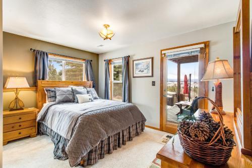 River And Mountain View Retreat