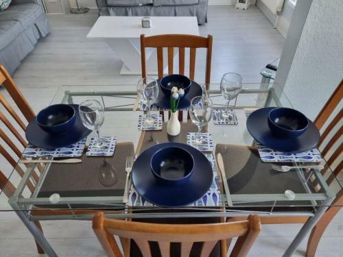 Apartamento Sea Views, Big 2 Bed Flat Close To Beach & Harbour