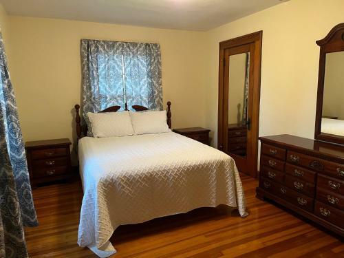 Historic Downtown Brownsburg Home W/charm