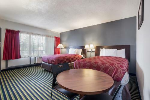 Hotel One Life Studios