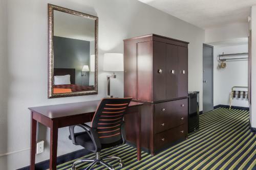 Hotel One Life Studios