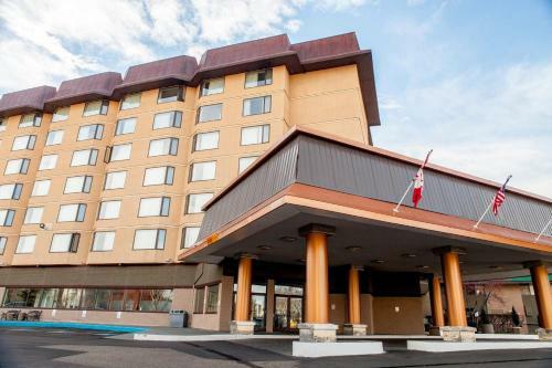 Hotel Red Deer Lodge