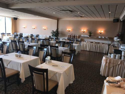 Hotel Le President Sherbrooke