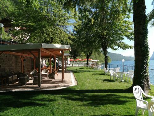 Lago Park Hotel
