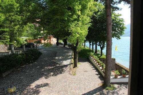 Lago Park Hotel