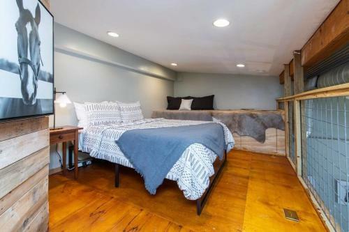 Apartamento Comfy Loft W Huge Couch And Bed In Downtown Lex