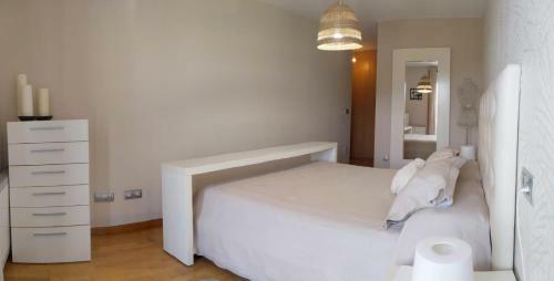 Apartamento Estupendo Piso En El Coraz�n de Las R�as Bajas