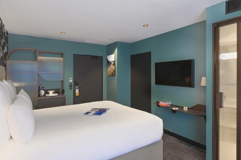 Hotel Tribe Paris La Defense Esplanade