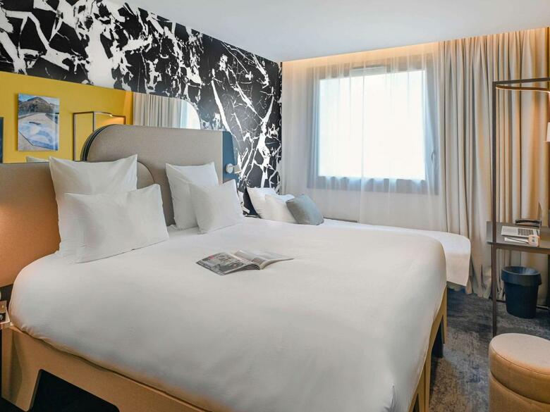 Hotel Tribe Paris La Defense Esplanade