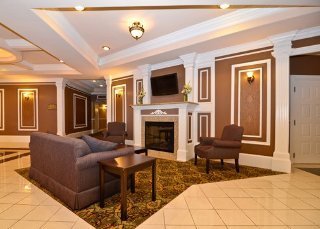 Hotel Comfort Inn And Suites