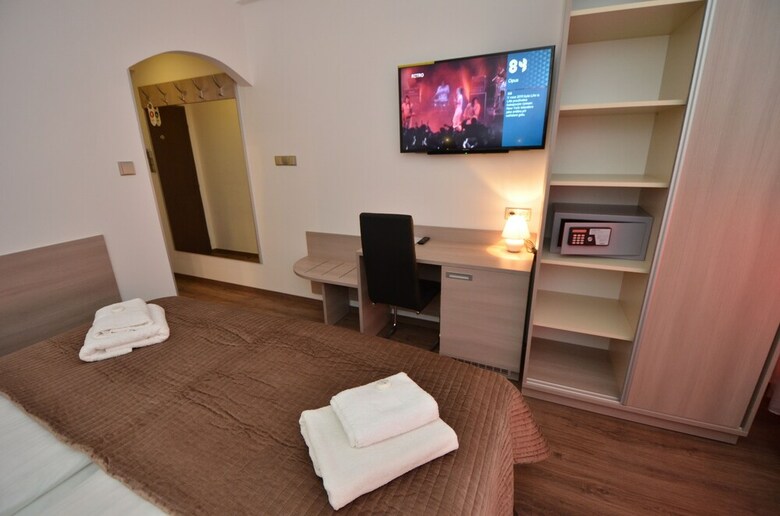 Hotel Aura