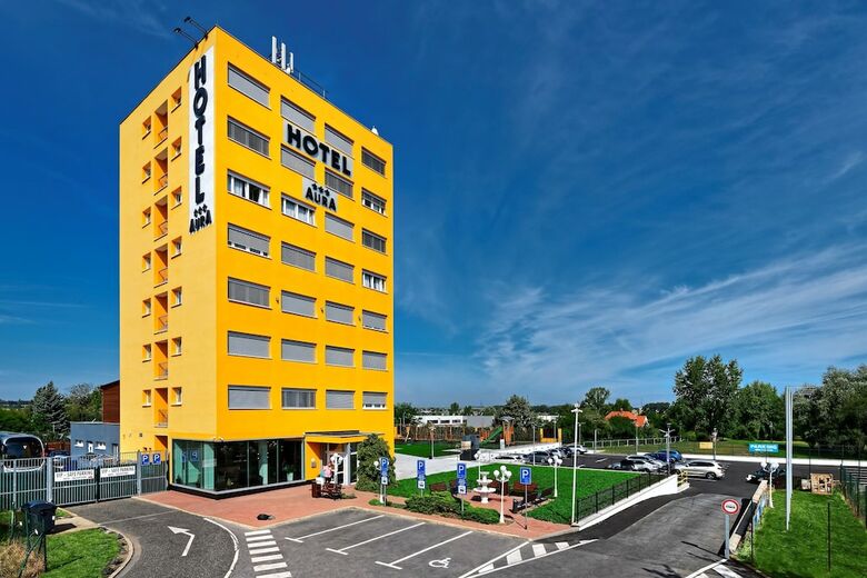 Hotel Aura
