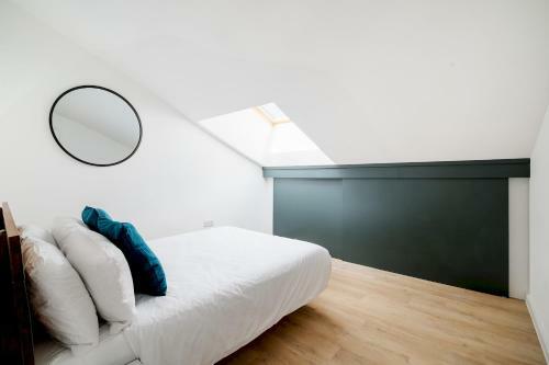 Modern Beach Apartment