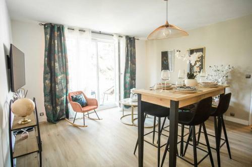 Apartamento Bien Chez Soi � Evry Appt 53m2 Balcon Parking