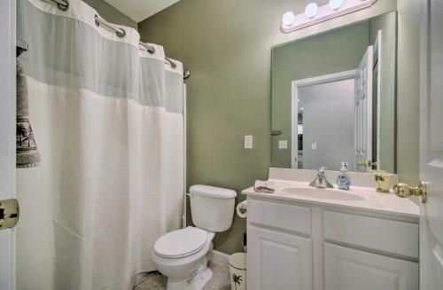 Apartamento Spacious Lakefront Condo With Community Pools!