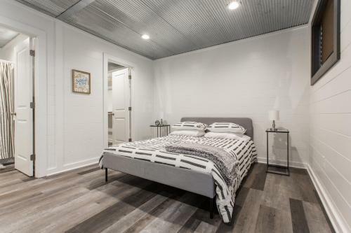 Container Experience - Mins To Dt/midtown/kumed