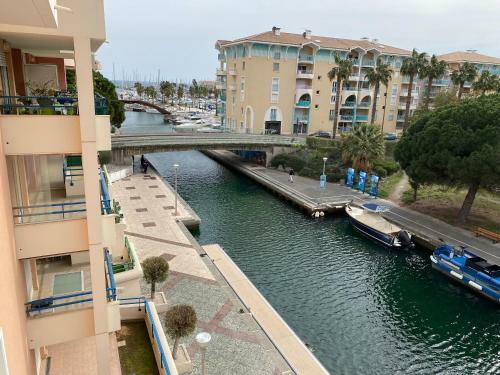 Apartamento Fr�jus - Charmant Logement Avec Vue Imprenable