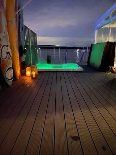Seehaus Pippa Mit Sauna And Whirlpool Direkt Am See