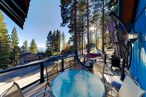 Lake View Escape