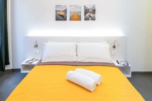 Colours Apartments????