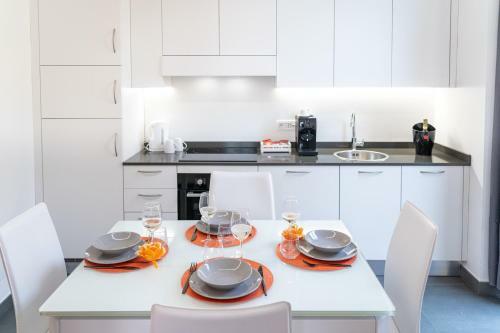 Colours Apartments????