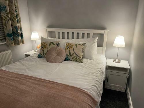Tranquil 3 Bedroom Town House With Parking