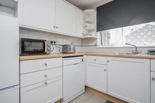 Spacious 3 Bedroom House!free Packing!free Wifi!