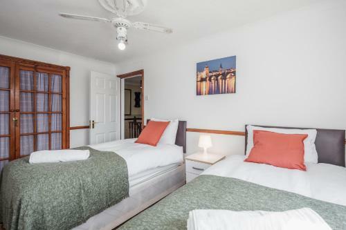 Spacious 3 Bedroom House!free Packing!free Wifi!