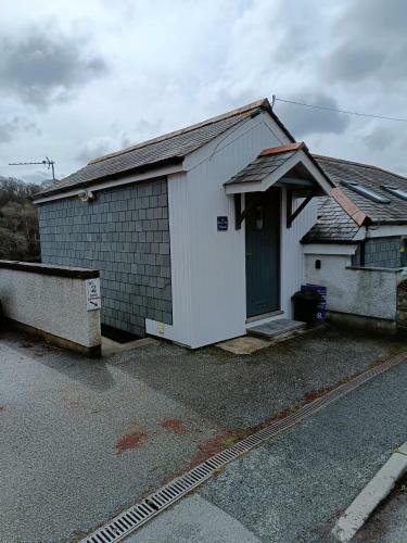 Beautiful 1-bed Riversi Cottage Located In Malpas