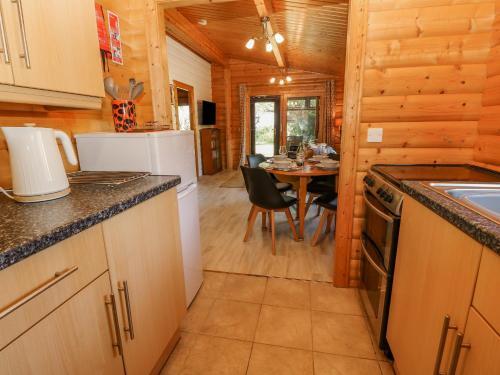 Farmhouse Lodge