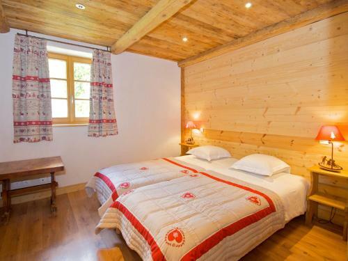 Chalet Deux Tetes I