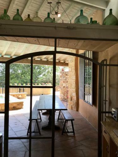 Villa Magnificent Stone Building With View Near Uz�s