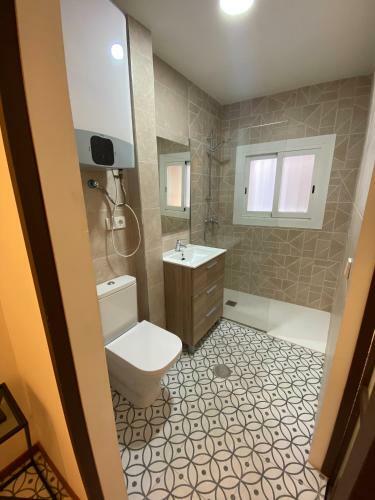Apartamento Amplio Piso En Primera Linea de Playa. Casco Antiguo