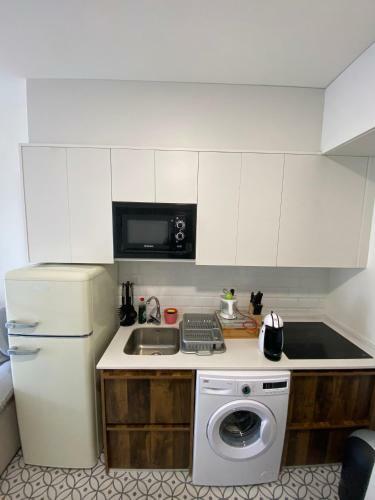 Apartamento Amplio Piso En Primera Linea de Playa. Casco Antiguo